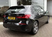 BMW 1-serie 118i Executive Edition |Carplay|PDC v+a| Foto
